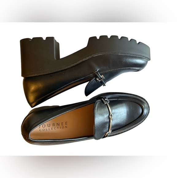Journee Collection Lug Sole Loafers Size 11 - Picture 3 of 8